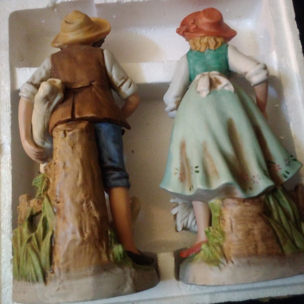 Farmer and wife figure